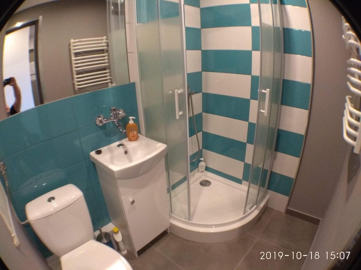 2120 Przyjazni 4 - Tanie Pokoje - Samodzielne Zameldowanie - Self Check In Poznaň Exteriér fotografie