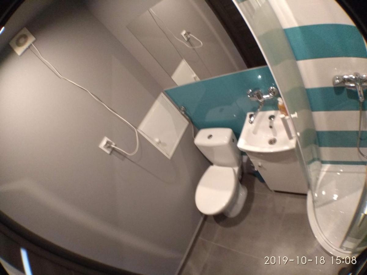 2120 Przyjazni 4 - Tanie Pokoje - Samodzielne Zameldowanie - Self Check In Poznaň Exteriér fotografie