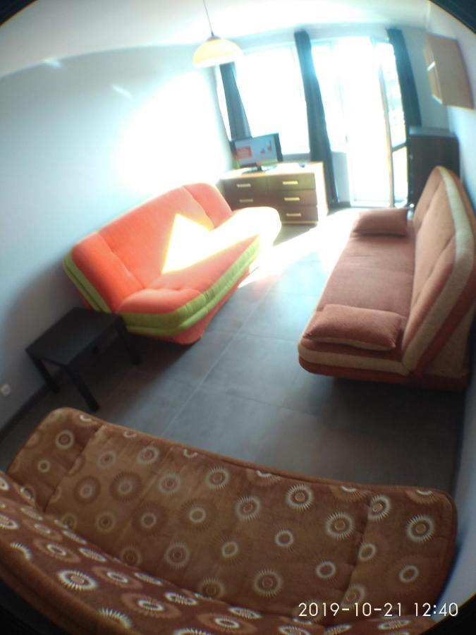 2120 Przyjazni 4 - Tanie Pokoje - Samodzielne Zameldowanie - Self Check In Poznaň Exteriér fotografie